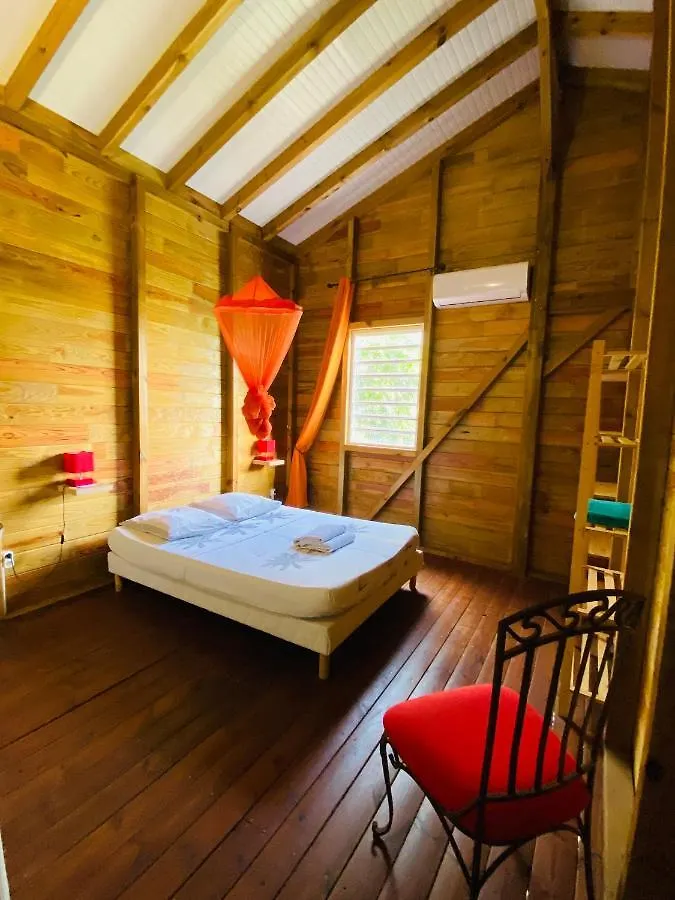 La Villa Kabana Chambres Privees Sainte-Anne  Guest house