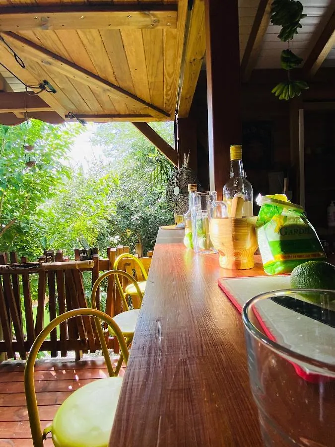 La Villa Kabana Chambres Privees Sainte-Anne